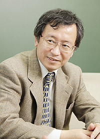 Yoshinori Tokura. Click to enlage image (a new browser window will open, simply close to return to this page).